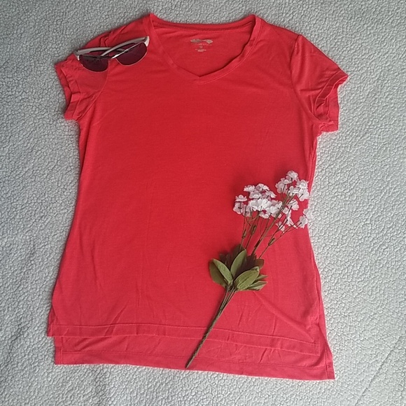 Cascade Sport Tops - 🌊 3/$15 NWOT Cascade Sport Top